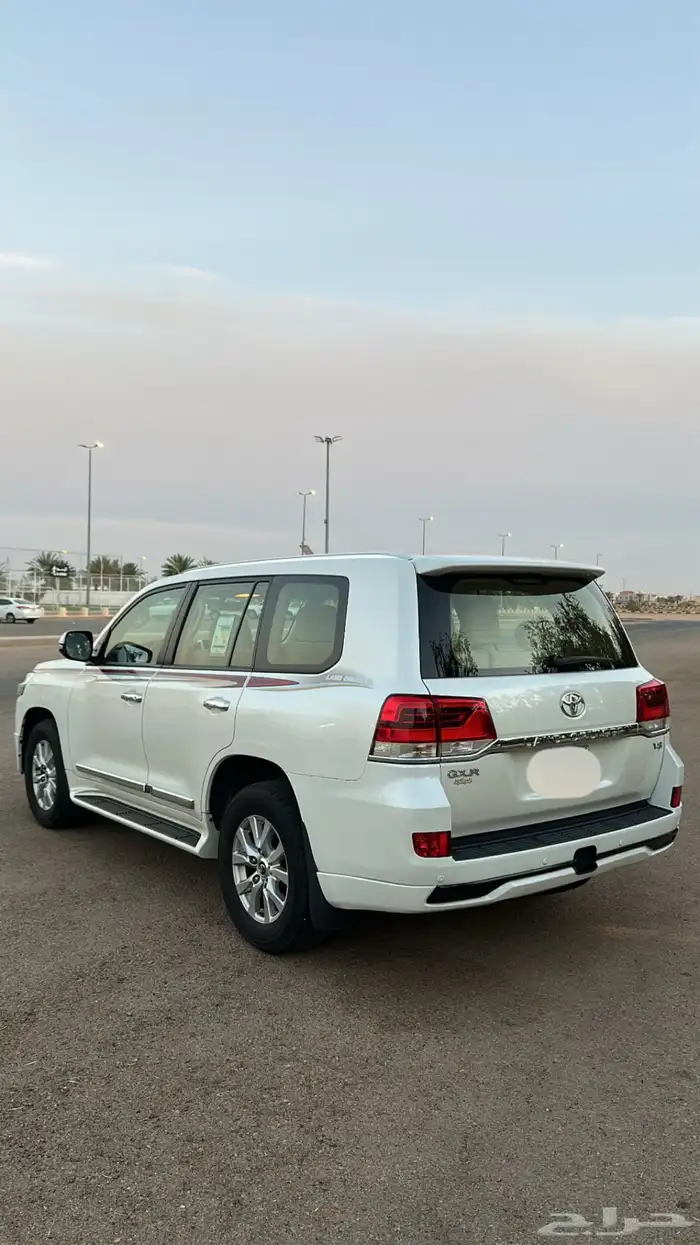 لاند كروز فطيمي 2017 3