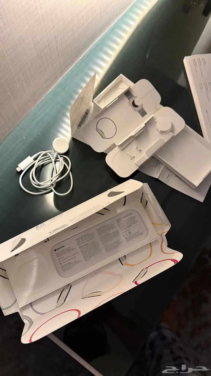 ساعة ابل مقاس SE مقاس 44 8