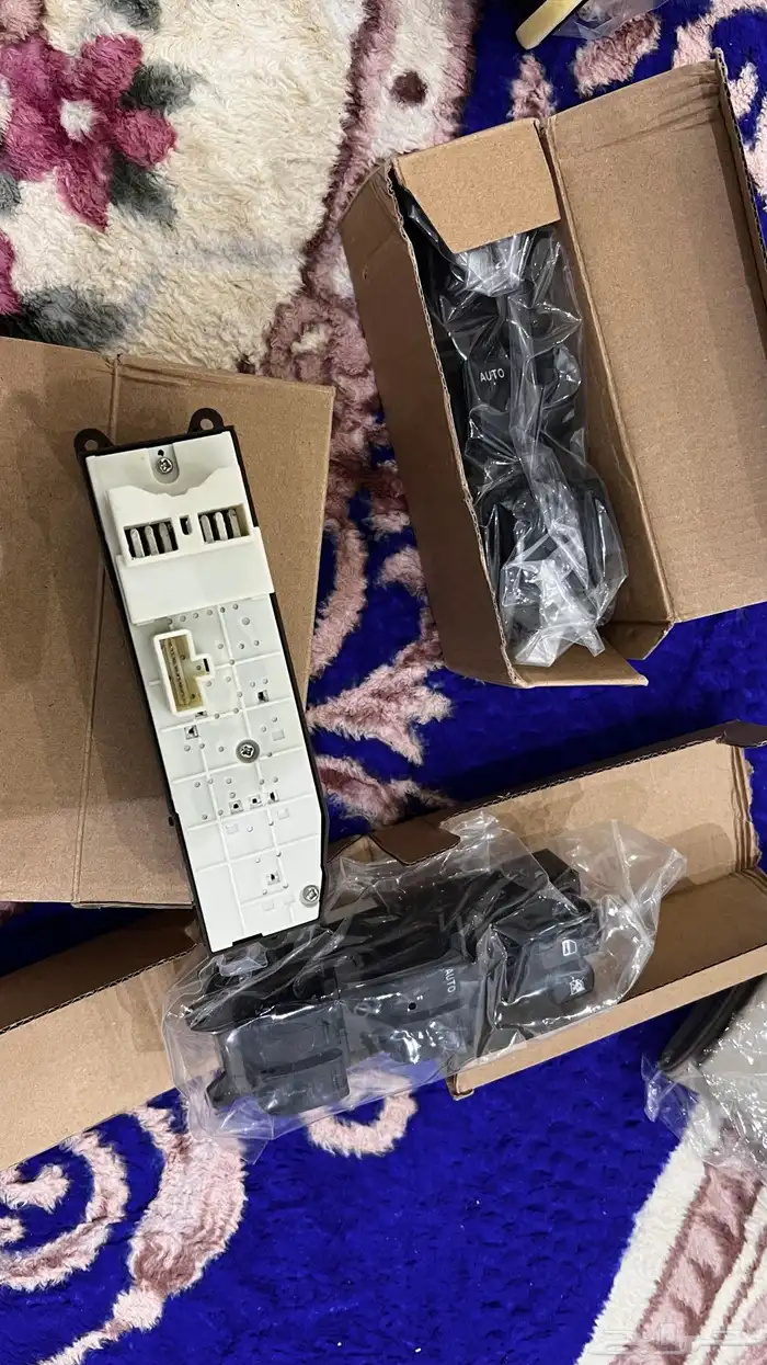 ديكور لاند وكامري وقطع غيار 1