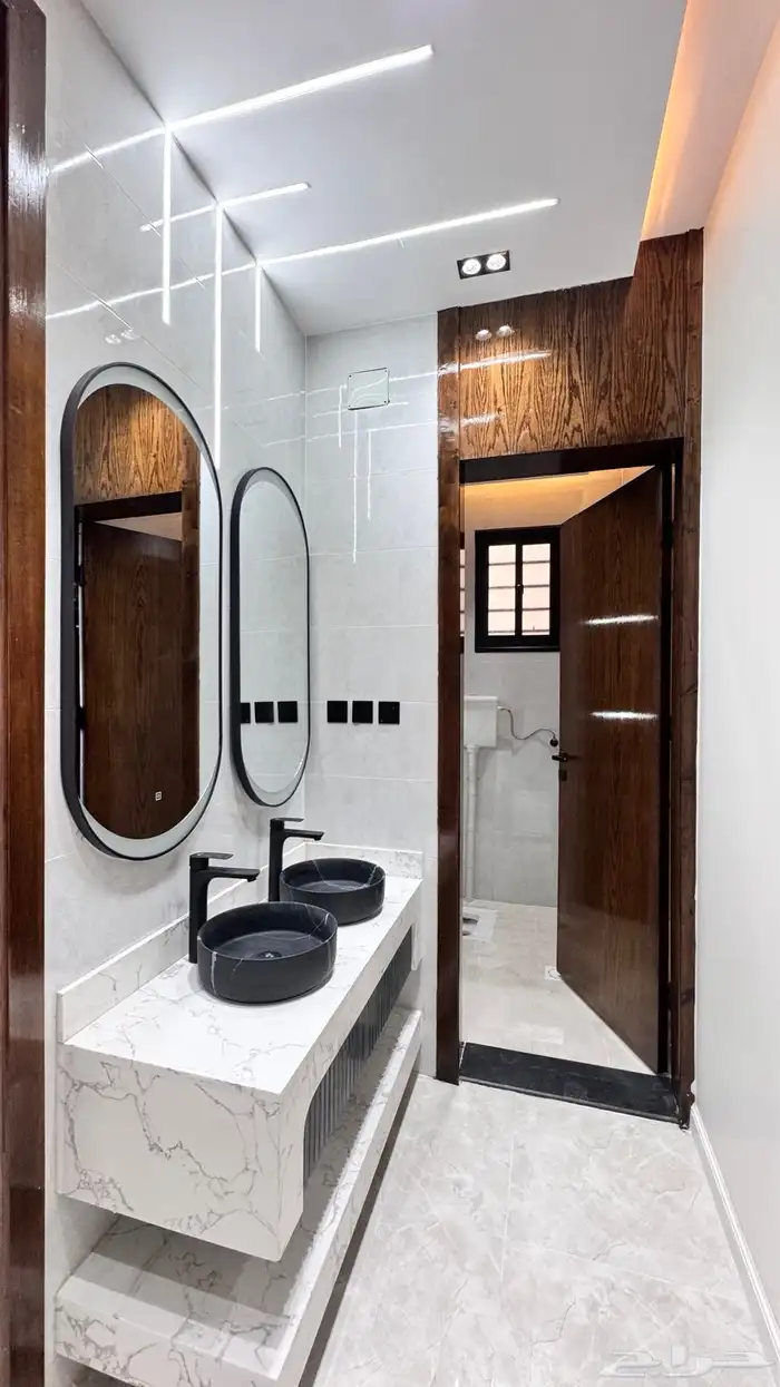 للبيع شقق علوي مع سطح حى الموسى 5