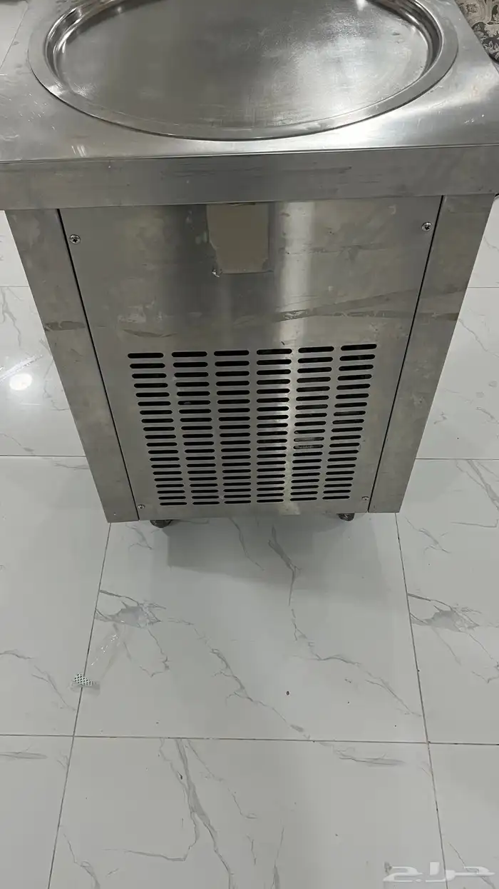 مكينة اسكريم عليه الصج ب 700 3