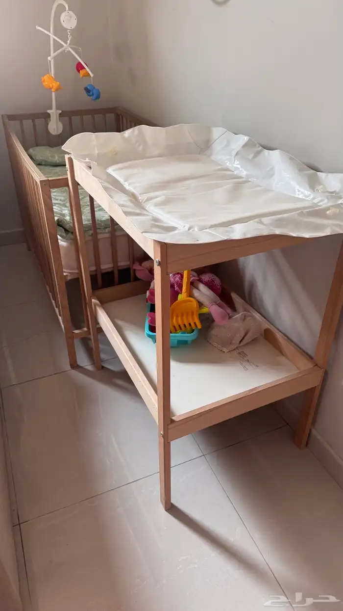 سرير اطفال 0