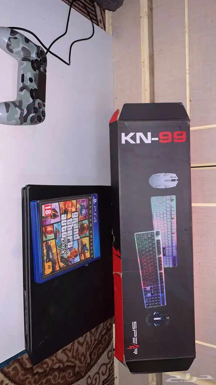 للبيع سوني 4 برو 0