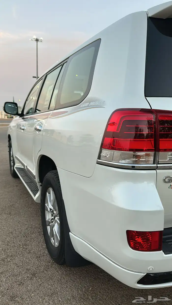 لاند كروز فطيمي 2017 20