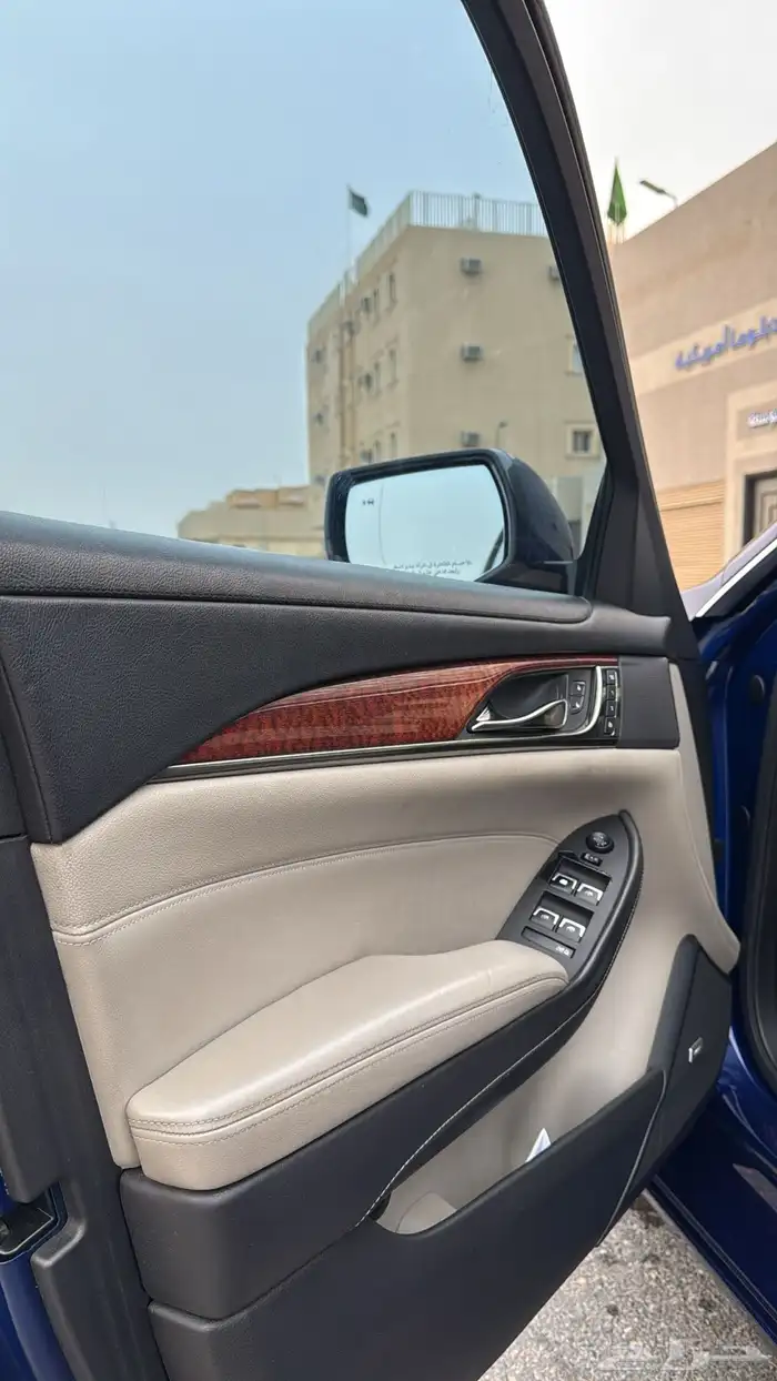 كاديلاك CTS 2015نظيف 10