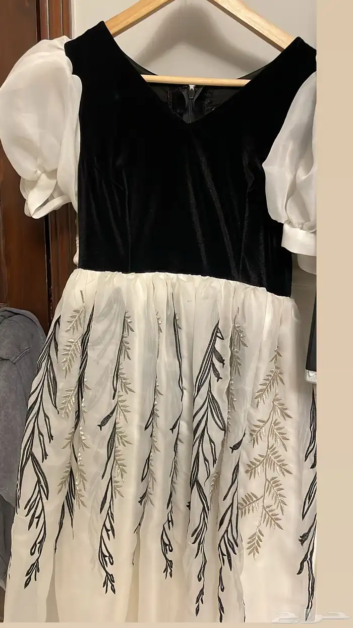 فساتين أعراس استعمال مره وحده فقط نظيفه وجديده 1