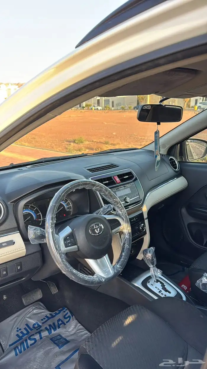 للبيع تايوتا راش 8
