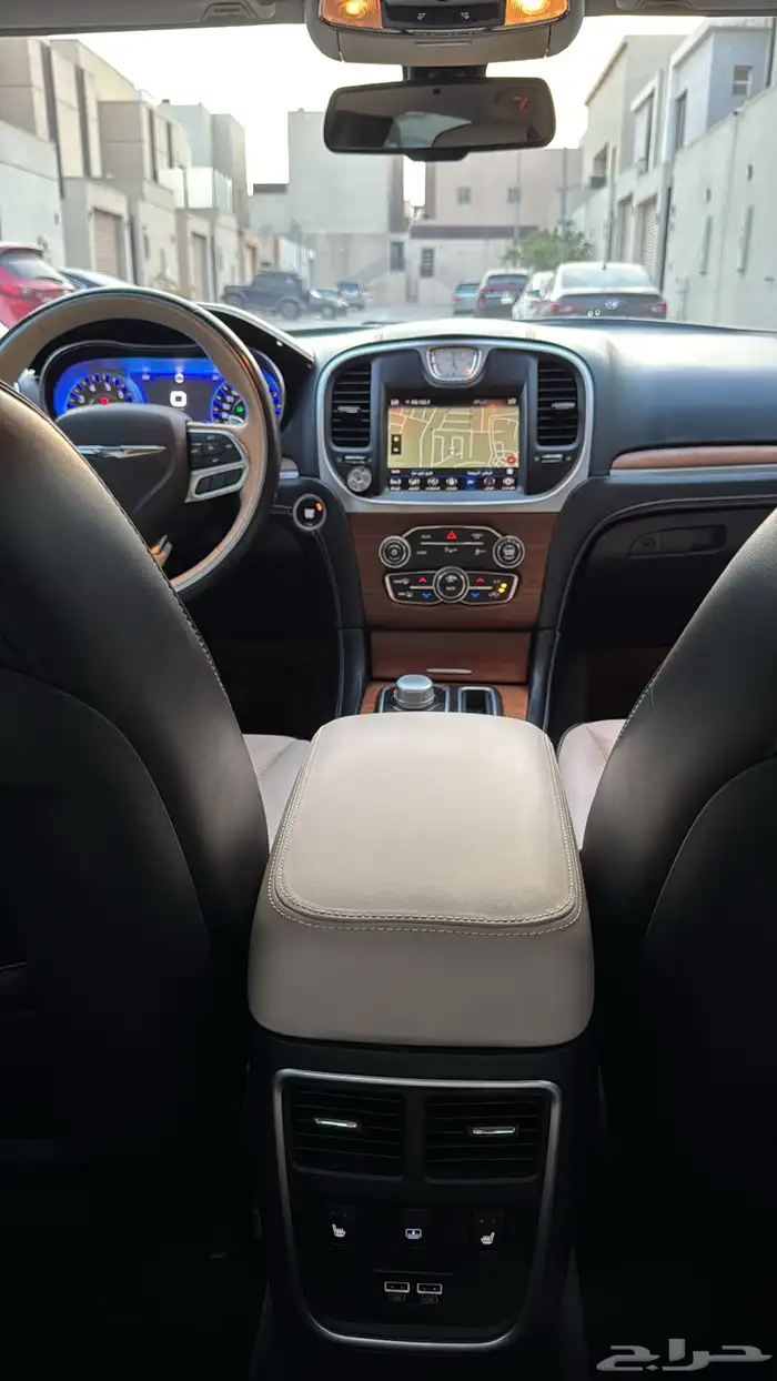 كرايزلر 2020 اكزتيف 17