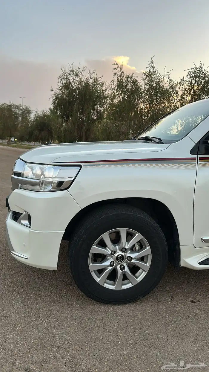 لاند كروز فطيمي 2017 23