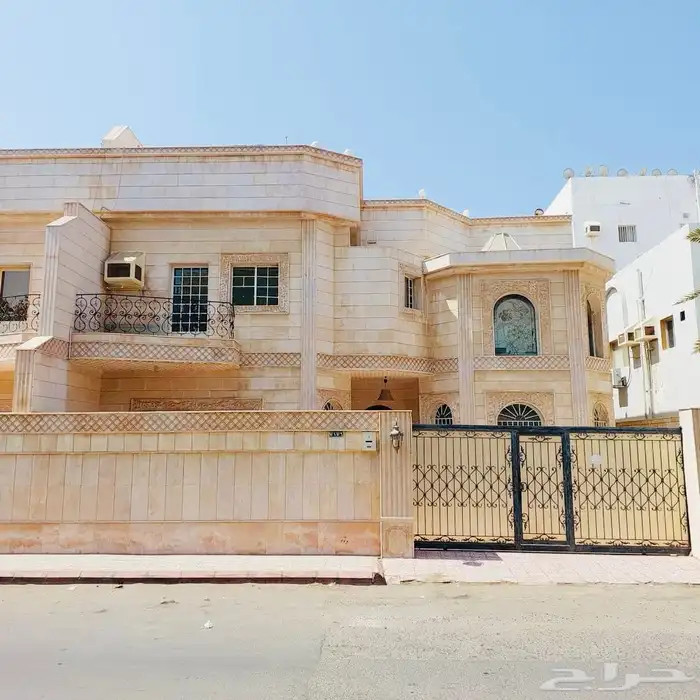 فيلا للايجار حي السلامه 1