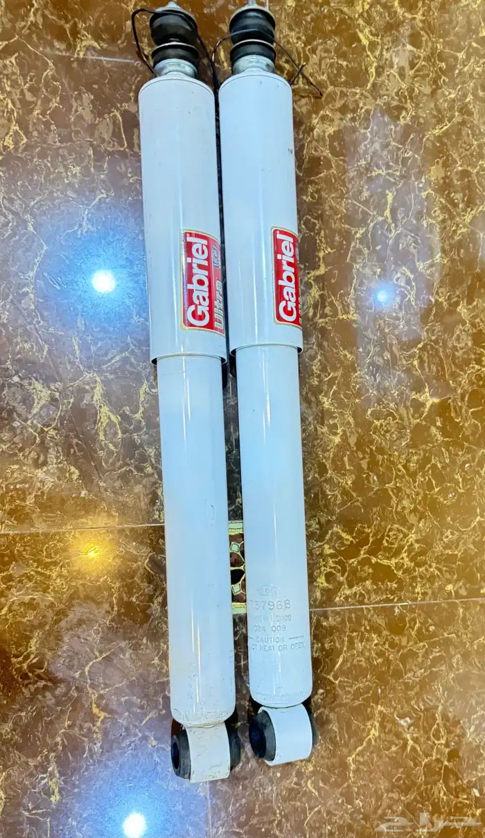 مساعدات خلفية عدد 2 جبرايل الترا شبه جديده 0