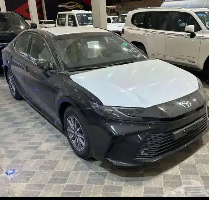 كامري E اسود اصفار 2025 أقل سعر ب107800 شامل ضريبة 0