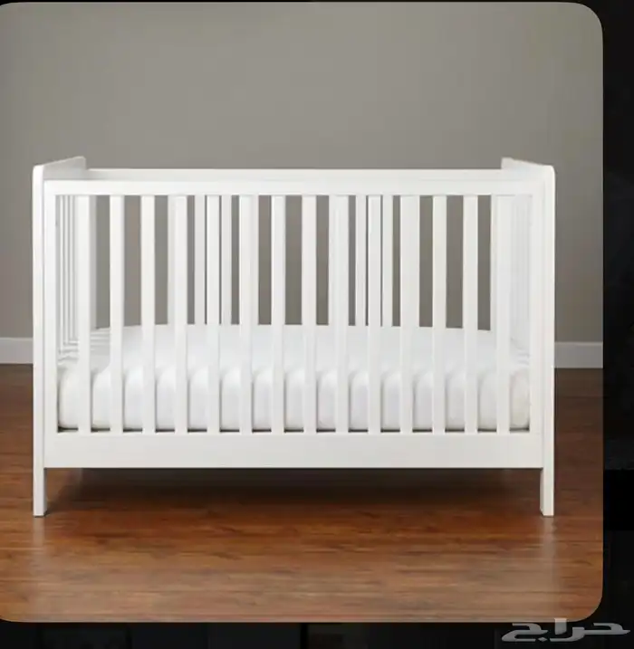 سرير اطفال وعربيتين اطفال  وسرير طفل ارضي ومكرويف نظيف وفرن 0