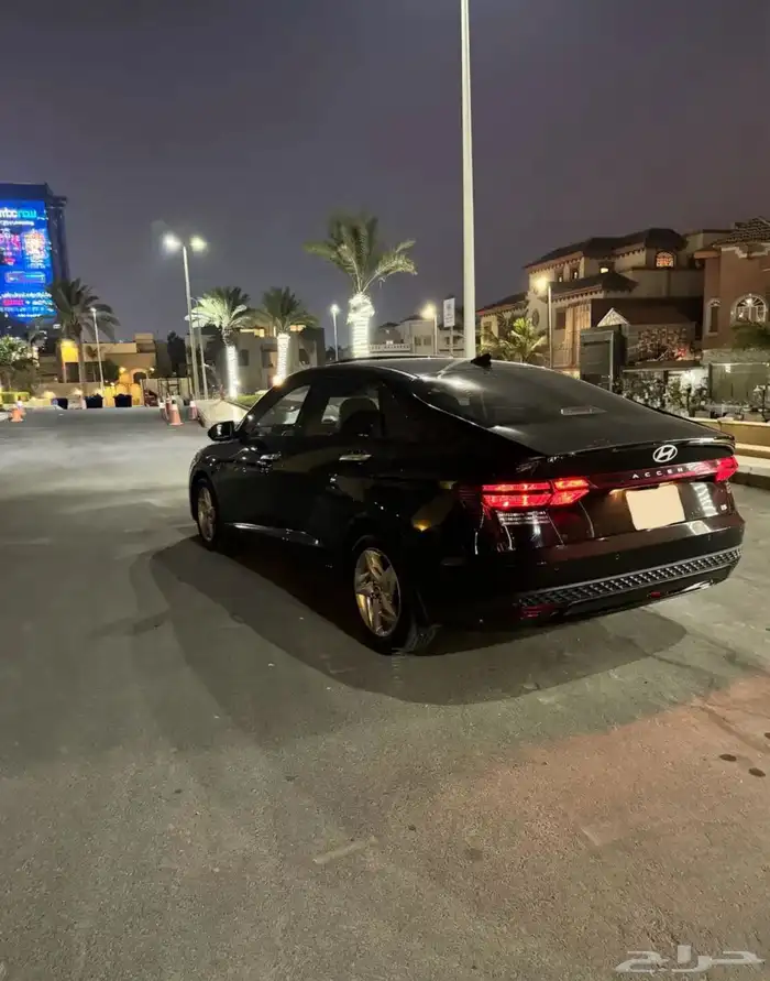 للبيع سيارة هيونداي أكسنت 2025   نص فل 2