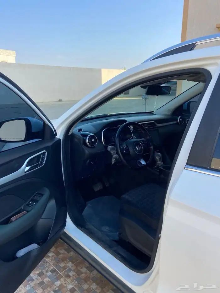 أم جي زد اس 2023 3