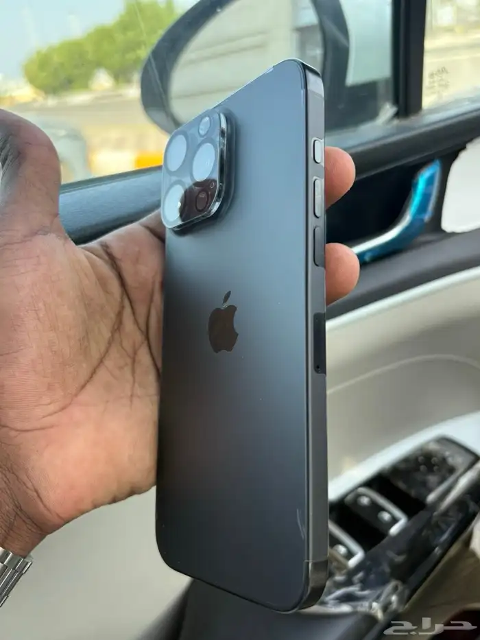 ايفون 16 بروماكس اسود نظيف جدا 5