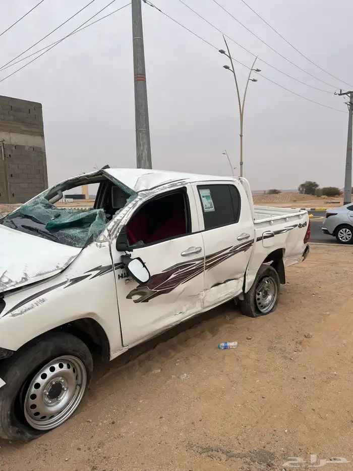 للبيع هايلكس مصدومه ديزل سلق دبل 2023 3