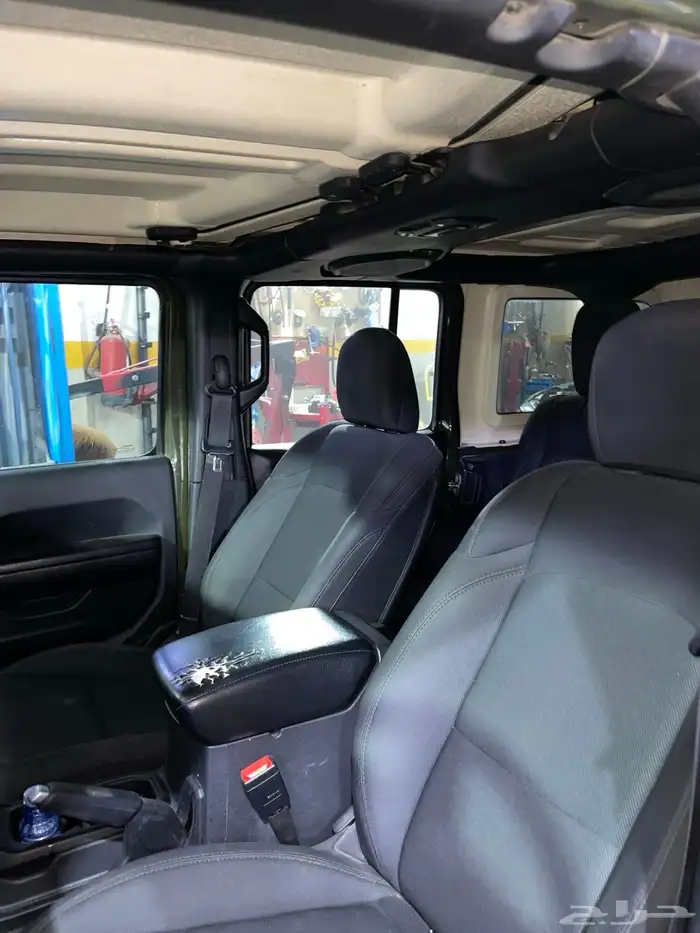 جييب رانجلر موديل 21 7