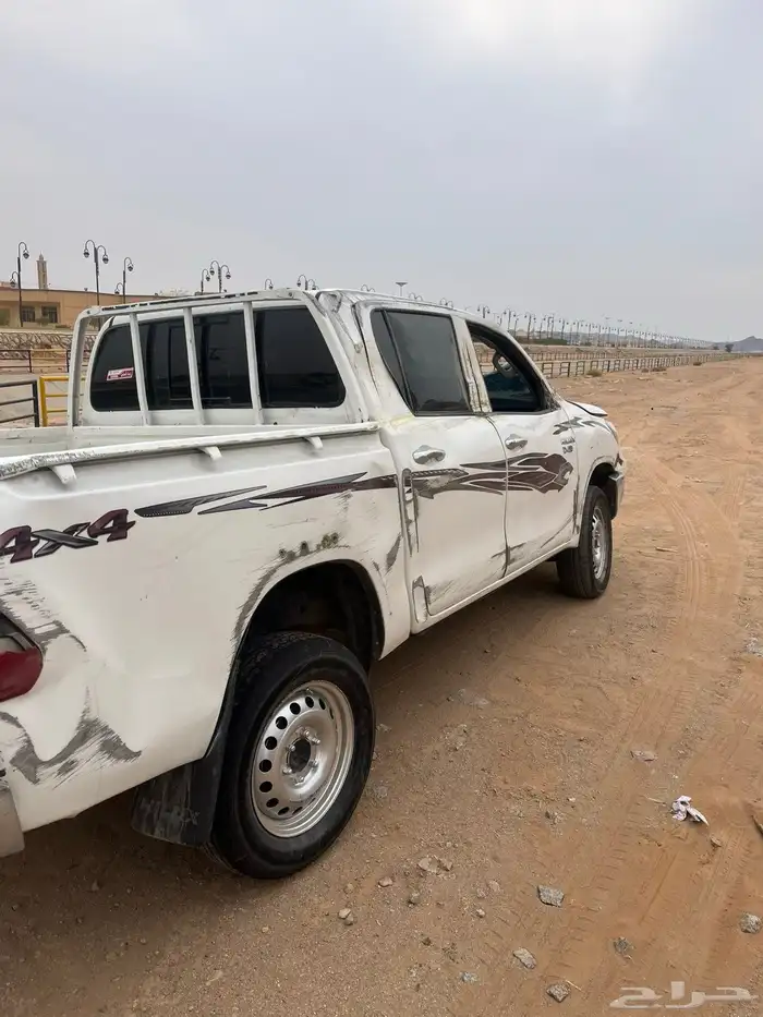 للبيع هايلكس مصدومه ديزل سلق دبل 2023 4