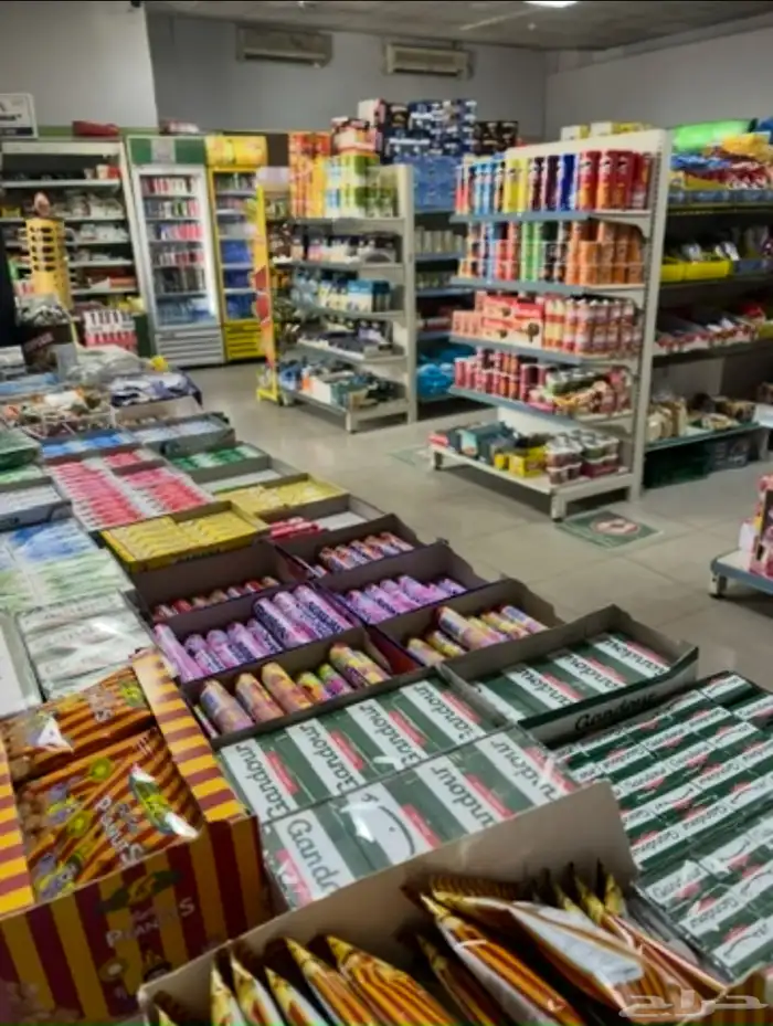 بقاله للبيع داخل محطه الدريس 1