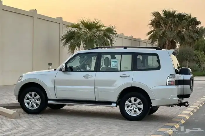 باجيرو 2017 فل كامل دبل للبيع 4