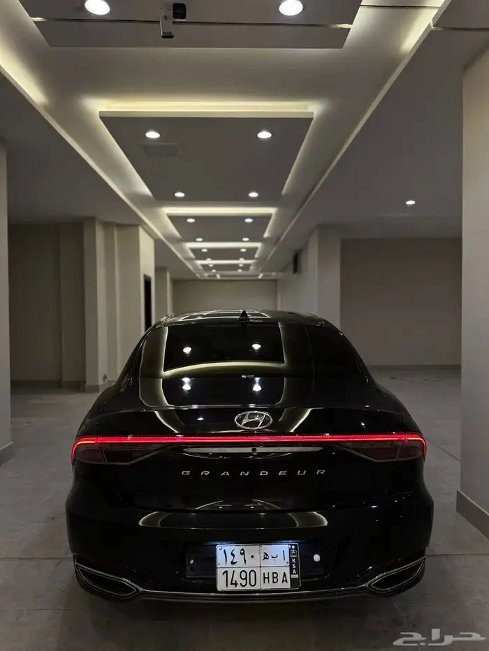 هونداي ازيرا 2020 (بنزين) فل كامل اعلى فئه بحالة الوكاله 3