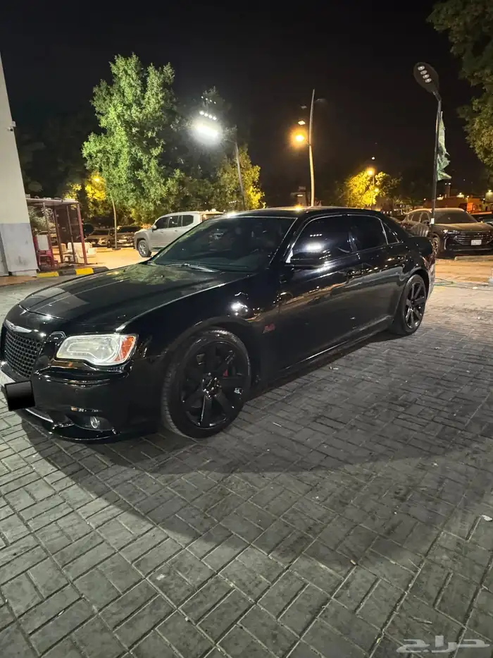 كرايزلر SRT 2012 1