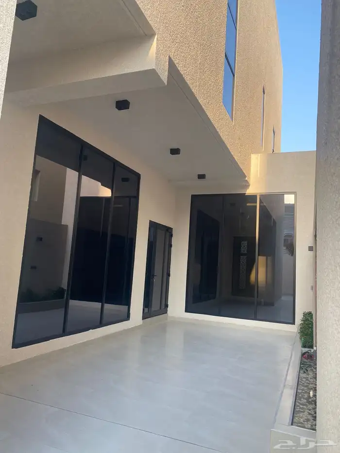 فيلا للبيع في حي الأمانة بالدمام 3