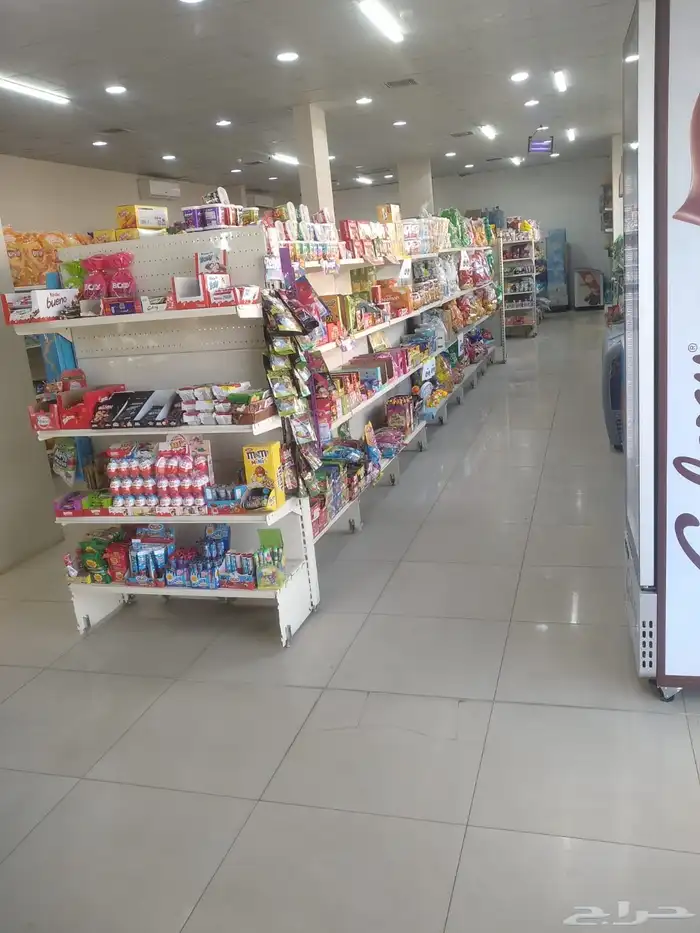 بقاله في محطه للتقبيل موقع مميز وحيوي للسفر للخارج 0