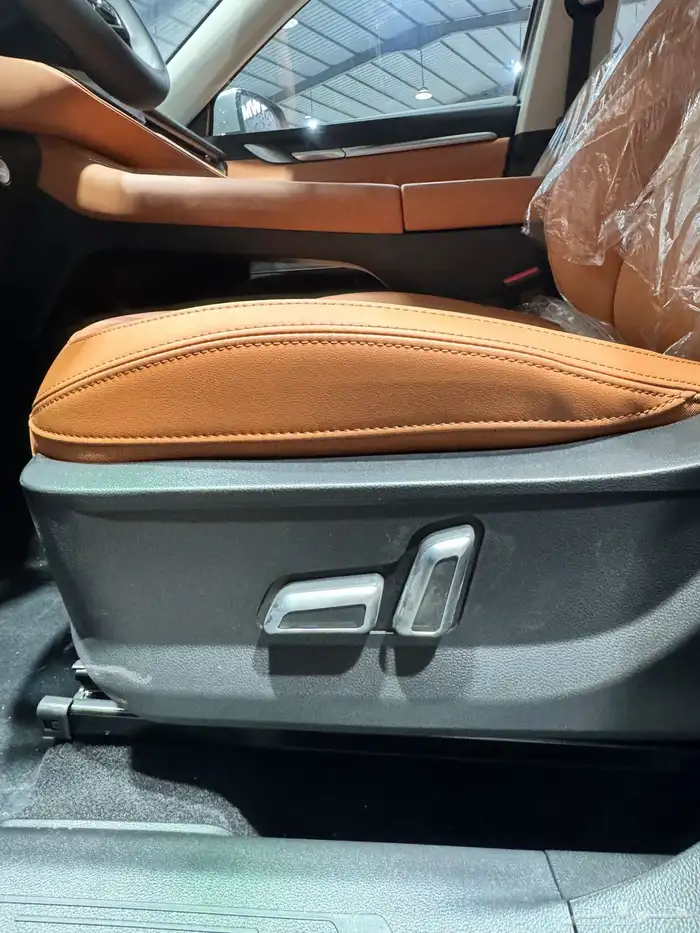 هافال H6 نص فل 2026 8