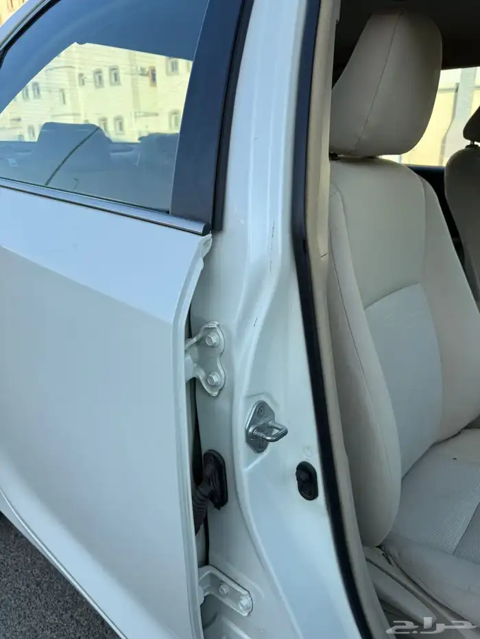 كامري نص فل 2015 18