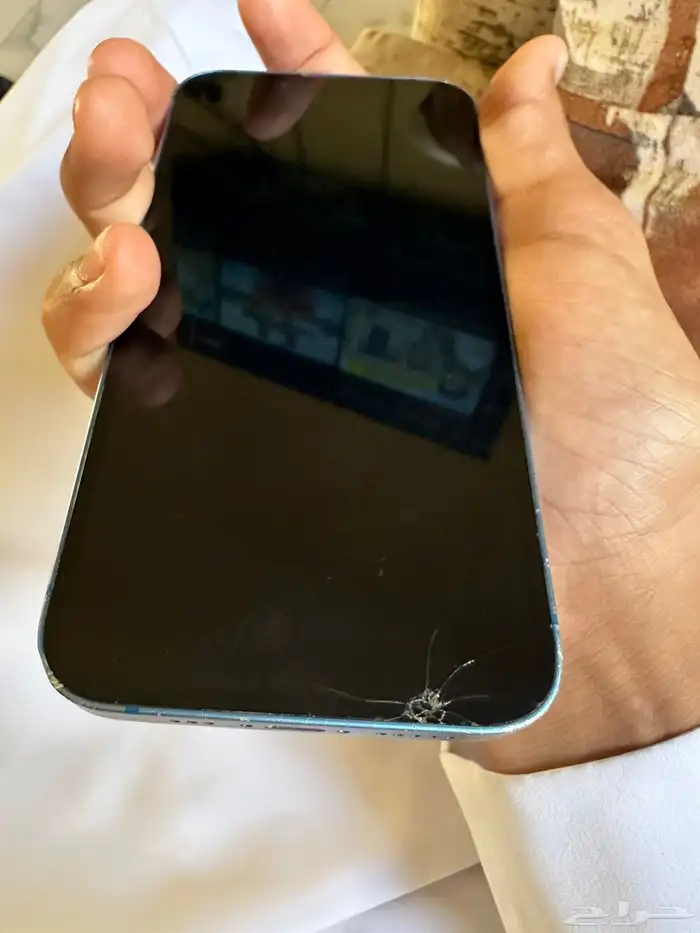 ايفون 13 عادي وكله الحد 1500 7