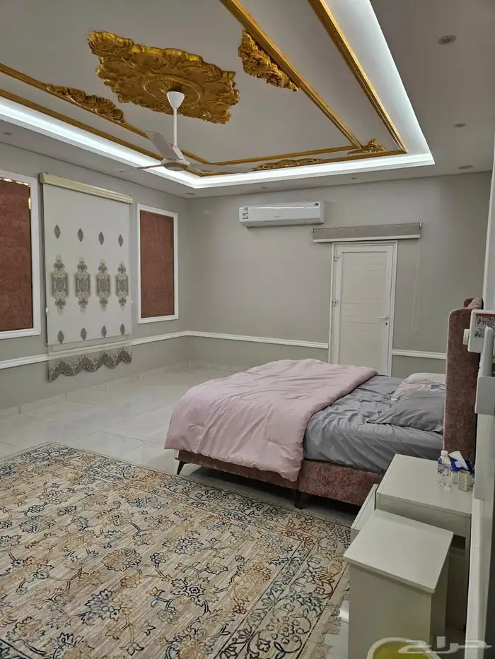 فيلا للبيع في حي الفروسيه 10