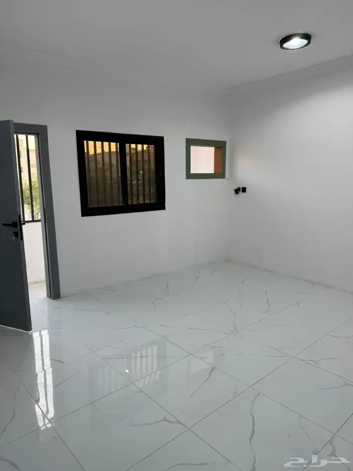 عمارة سكنية للإيجار بحي ام الحمام الشرقي 1