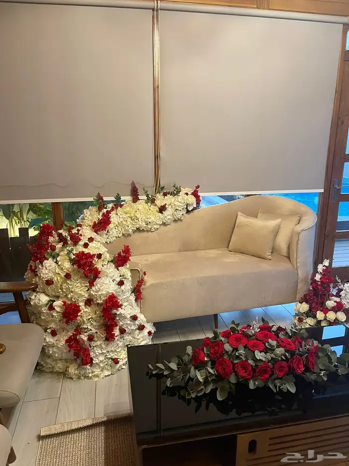 تاجير كراسي كنب طاولات كوش مداخل شاشات خيام اوروبيه 1