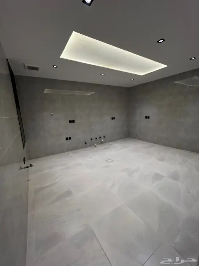 ادوار وفلل ارواف مطلة VIP 3