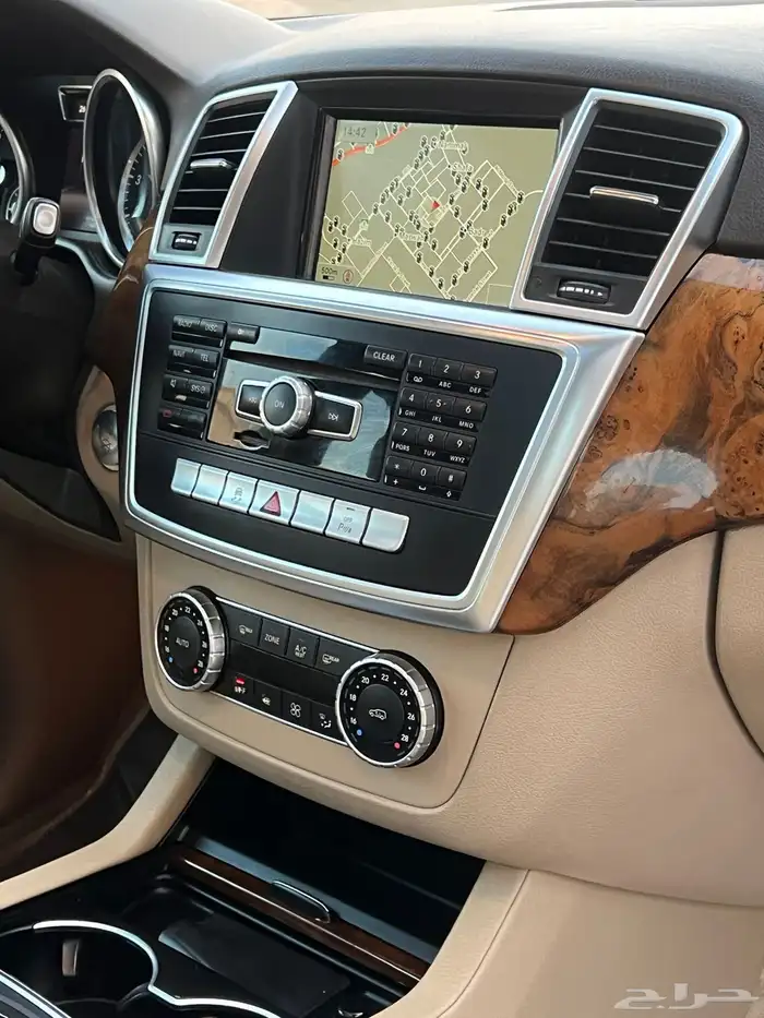 مرسيدس ML 500 2015 ( بحالة الوكالة ) 31