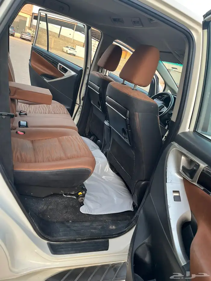 انوفا 2022 فل كامل بنزين 11