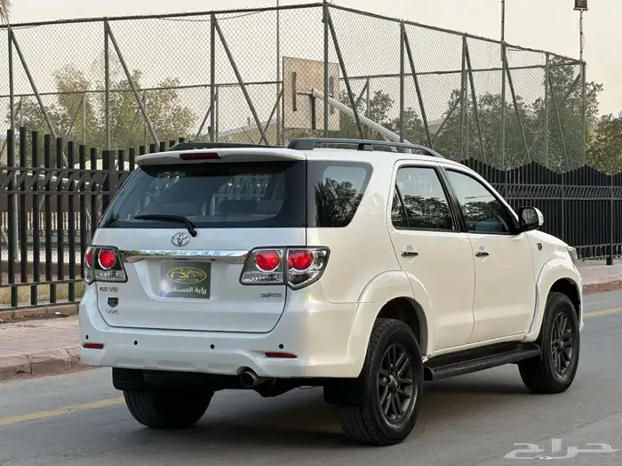 تويوتا فورشنر 60 عام موديل 2015 6 سلندر سعودي 4
