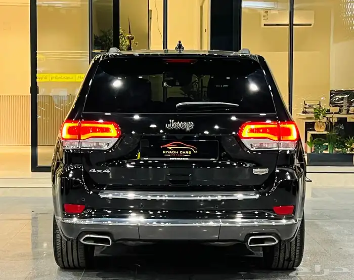 جيب شروكي 2021 ساميت (عرض خاص) 3