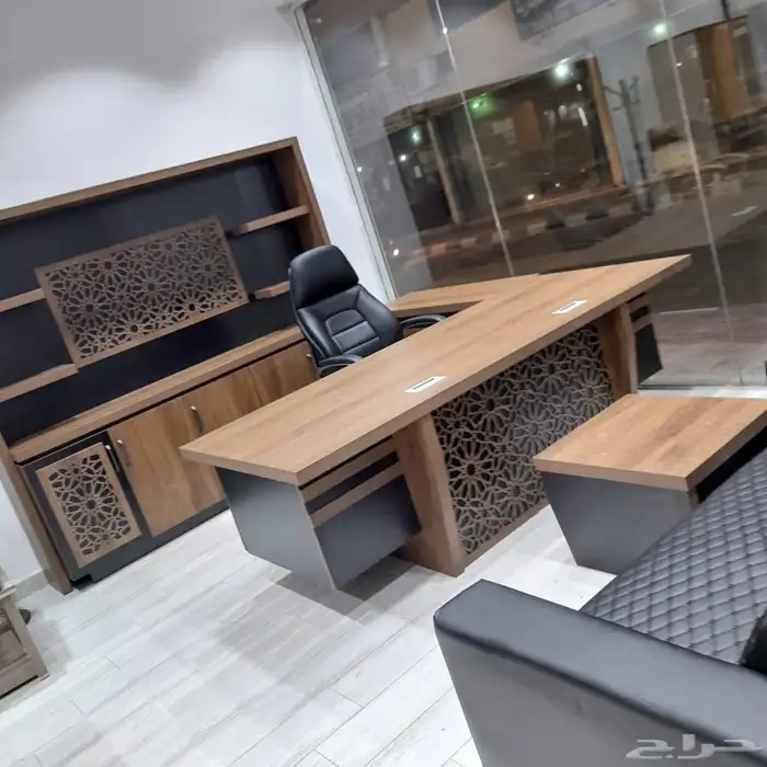 مكاتب مودرن أنيق فاخرة و مكتب طقم تركي حق مدير كبير و كراسي 16