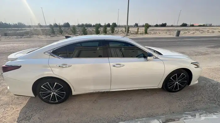 لكزس EX350 نظيف جدا كالجديده 3