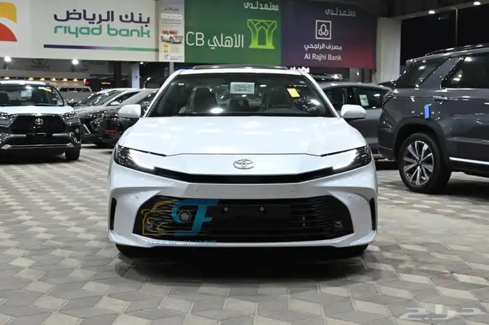 كامري LE بنزين 2025 0