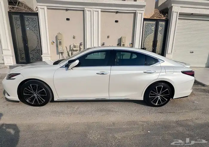 لكزس EX350 نظيف جدا كالجديده 1