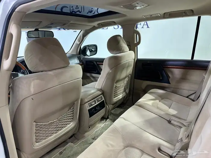 تويوتا لاندكروزر 2012 GXR سعودي 12