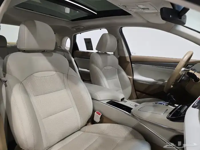 هونداي ازيرا موديل 2023 بحالة الوكالة 8