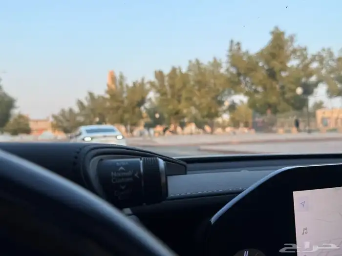 لكزس LS 500 موديل 2023 52