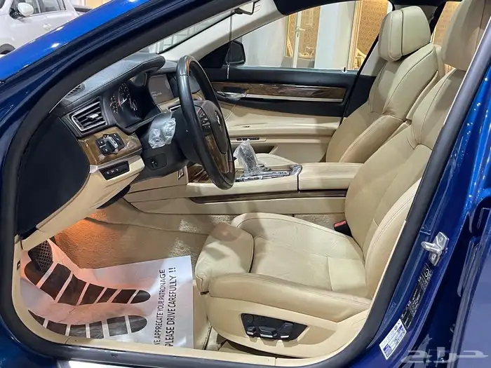 بي ام دبليو 750Li 2011 8
