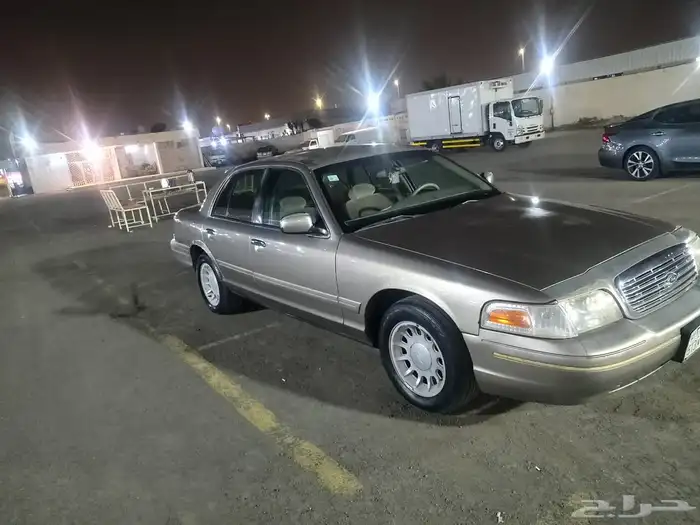 فورد فكتوريا 2002 0