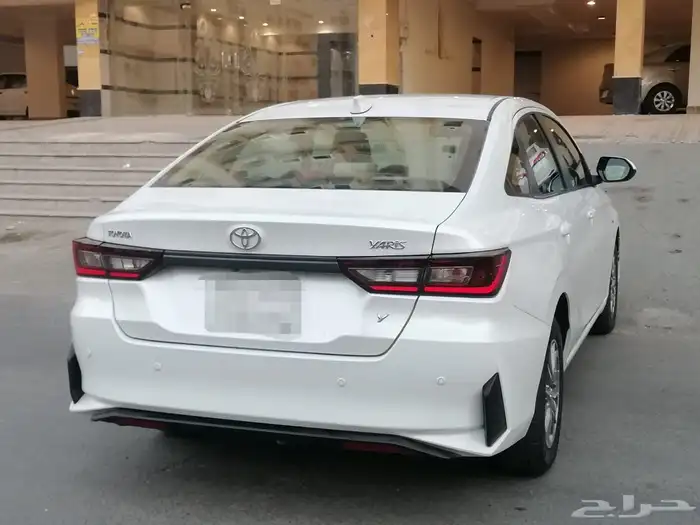 للبيع تويوتا يارس الموديل 2023 بحالة ممتازة جدا 9